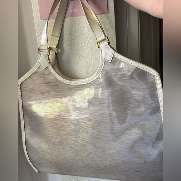 Louis Vuitton bag - Picture 1 of 14